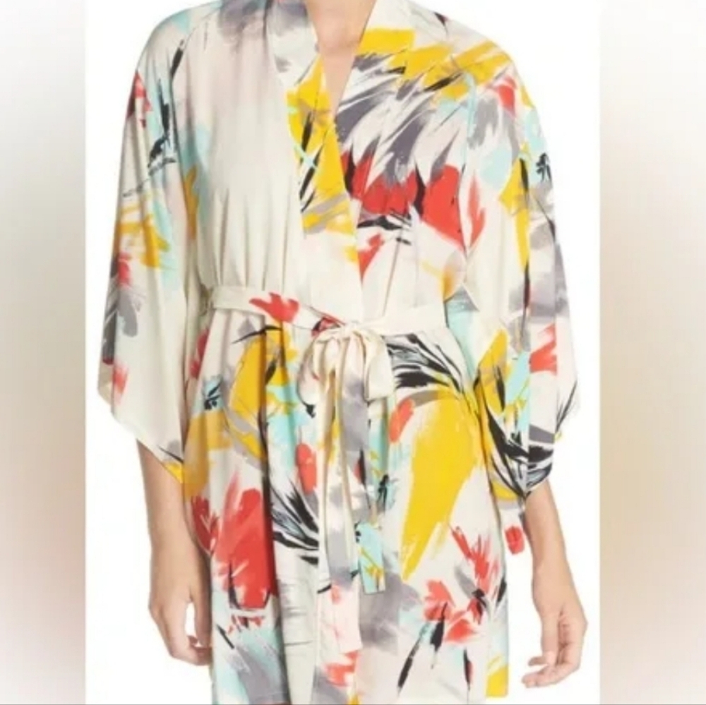 Josie Natori Brush Print Happi Coat Robe. - Picture 5 of 16